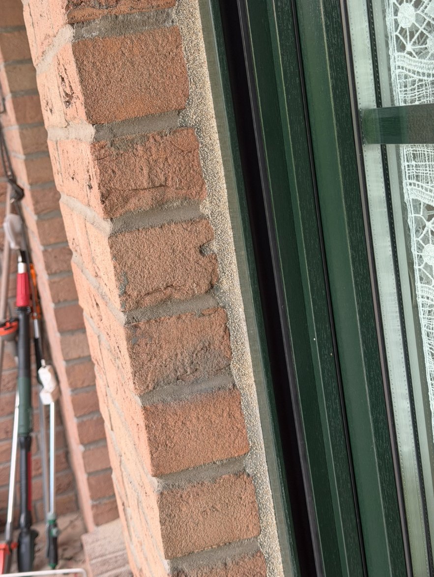 Anschlussfuge – Fenster an Klinker